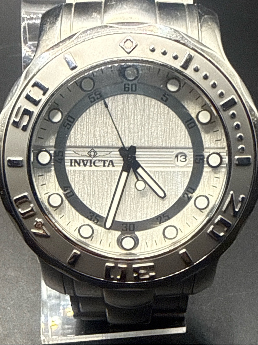 Invicta Pro Diver 0886 (a 52mm silver-tone stainless steel quartz New Battery - Picture 2 of 7